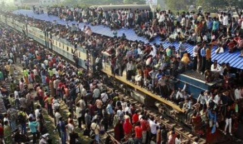 Bangladeş'te şaşırtan görüntü