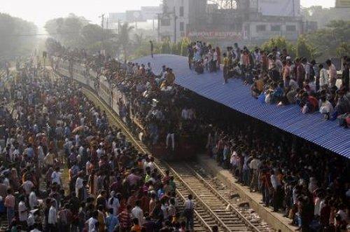 Bangladeş'te şaşırtan görüntü