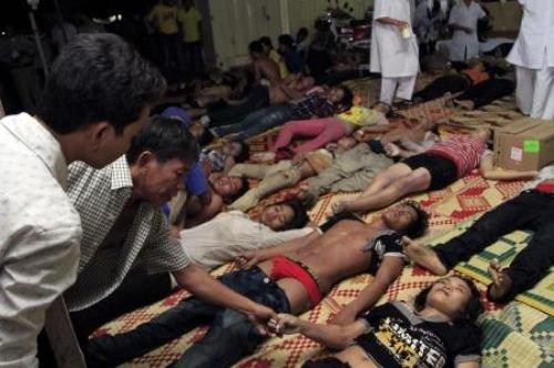 Kamboçya’da izdiham