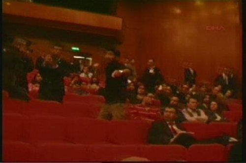 Haşim Kılıç'a yumurtalı protesto - Resim 8