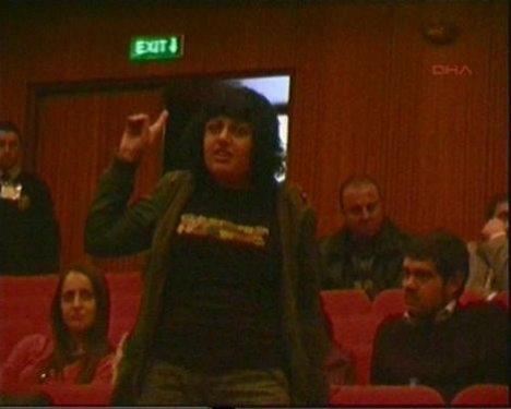 Haşim Kılıç'a yumurtalı protesto - Resim 2