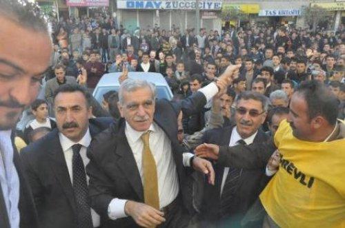 Ahmet Türk miting için Hakkari’de  - Resim 5