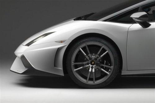 Lamborghini Gallardo LP 570-4 Spyder Performante - Resim 18