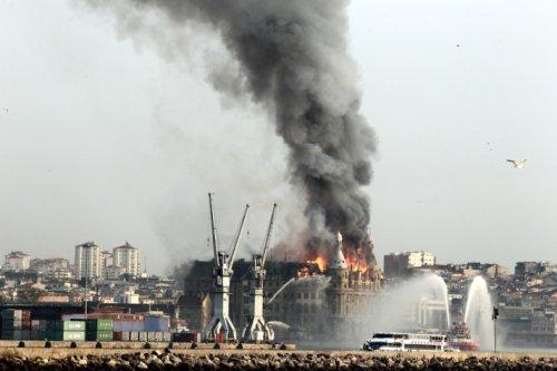 Haydarpaşa tren garı yangın - Resim 13