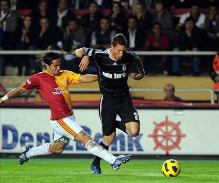 Galatasaray - Beşiktaş derbisinden enfes kareler