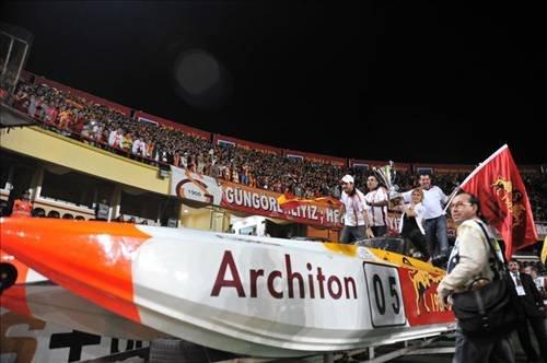 Galatasaray - Beşiktaş derbisinden enfes kareler