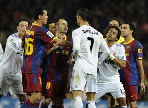 Ronaldo Nou Camp\'ı çıldırttı