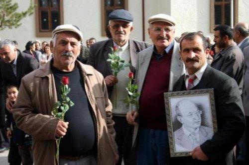 İlhan Cihaner'e güllü veda - Resim 3