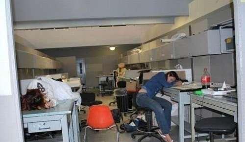 Böyle de yatılmaz ki