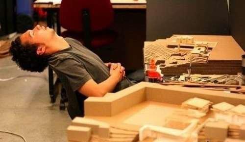 Böyle de yatılmaz ki