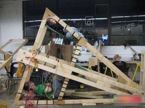 Böyle de yatılmaz ki