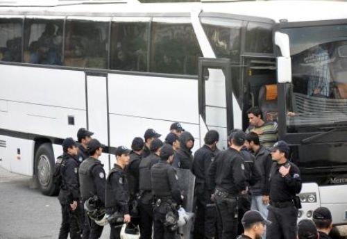 Başbakan protestosuna polis engeli  - Resim 67