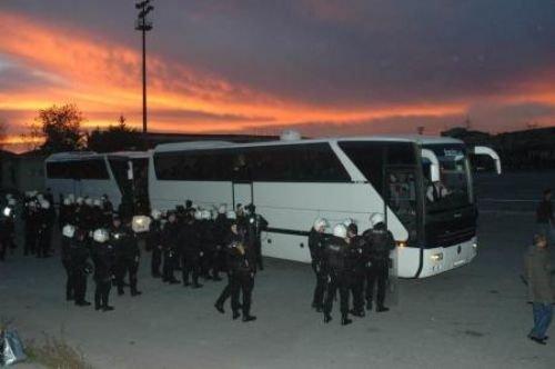 Başbakan protestosuna polis engeli  - Resim 10