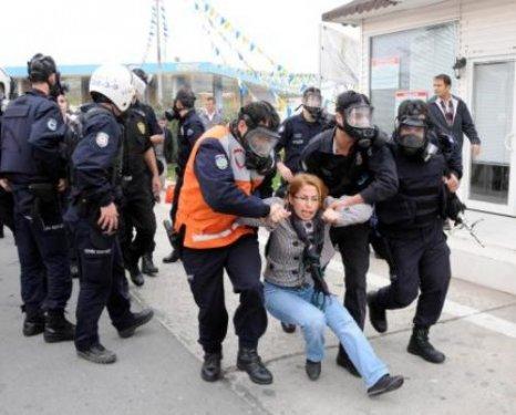 Başbakan protestosuna polis engeli  - Resim 14