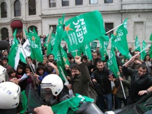 Başbakan protestosuna polis engeli  - Resim 63