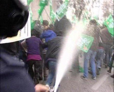 Başbakan protestosuna polis engeli  - Resim 42
