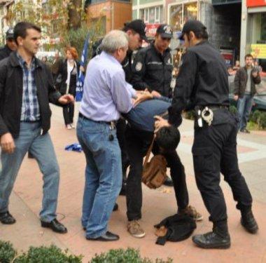 Başbakan protestosuna polis engeli  - Resim 22
