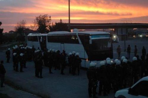 Başbakan protestosuna polis engeli  - Resim 74
