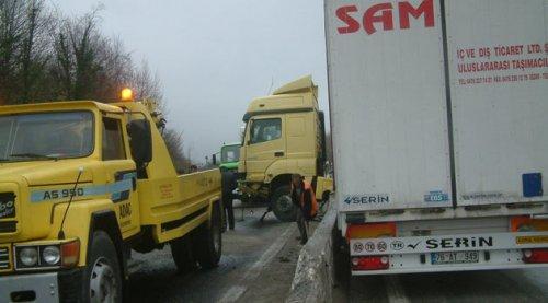 Bolu Dağı'nda sis kazaya neden oldu - Resim 7