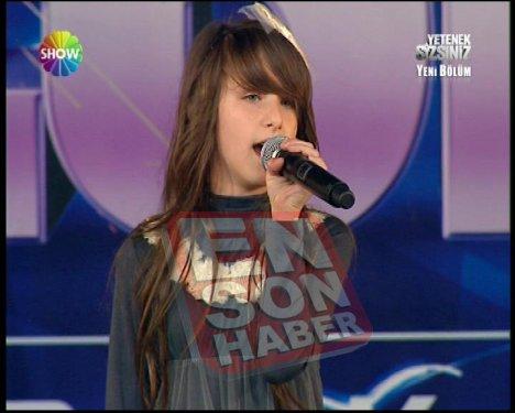Hülya Avşar'ı ağlatan Türkan - Resim 4
