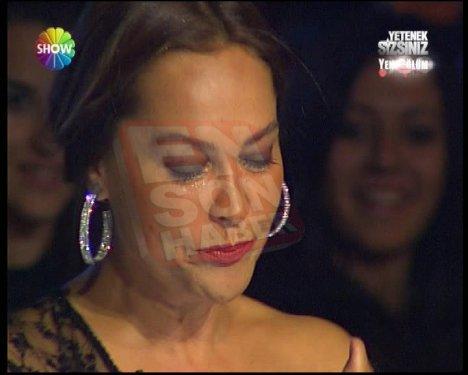 Hülya Avşar'ı ağlatan Türkan - Resim 24