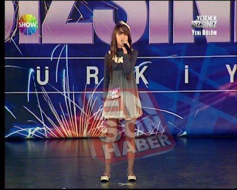 Hülya Avşar'ı ağlatan Türkan - Resim 6