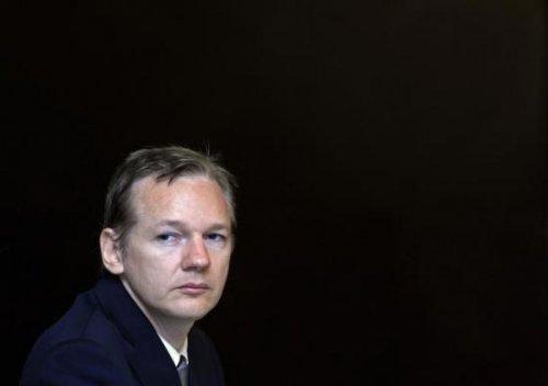 Assange tutuklandı - Resim 11