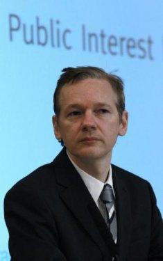 Assange tutuklandı - Resim 12