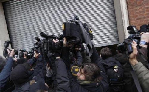 Assange tutuklandı - Resim 15