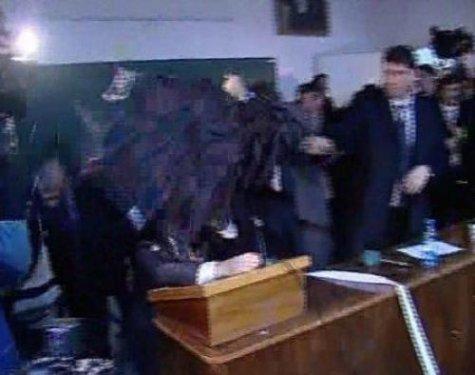 Burhan Kuzu'ya protesto  - Resim 4