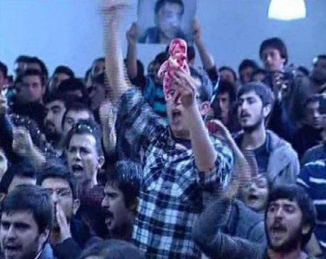 Burhan Kuzu'ya protesto  - Resim 2