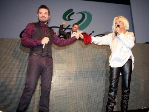 Ajda Pekkan'dan göbek şov - Resim 1