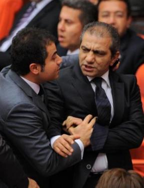 Meclis'te okey oynayan vekiller - Resim 5