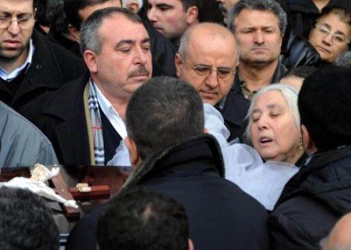 Soney Vural son yolculuğuna uğurlandı - Resim 11