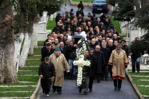 Soney Vural son yolculuğuna uğurlandı - Resim 9