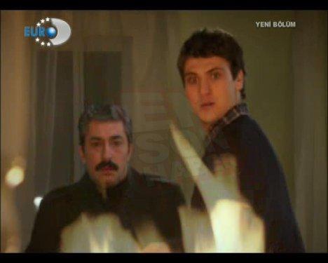 Öyle Bir Geçer Zaman ki - Mete evi yaktı - Resim 72