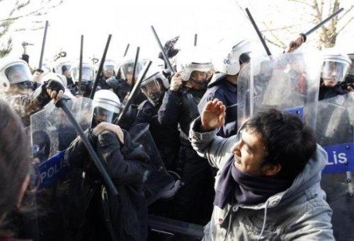 ODTÜ'de Başbakan'a protesto - Resim 11