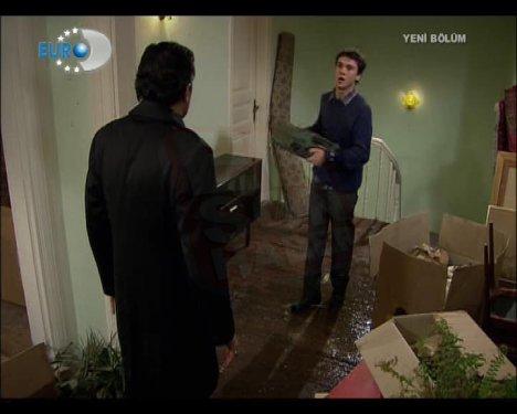 Öyle Bir Geçer Zaman ki - Mete evi yaktı - Resim 45