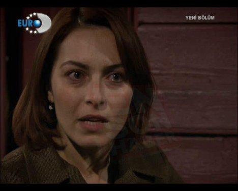 Öyle Bir Geçer Zaman ki - Mete evi yaktı - Resim 4