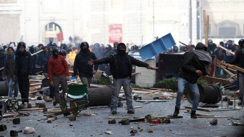 İtalya öğrenci protestosu - Resim 16