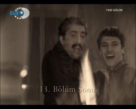 Öyle Bir Geçer Zaman ki - Mete evi yaktı - Resim 74