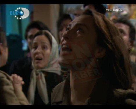 Öyle Bir Geçer Zaman ki - Mete evi yaktı - Resim 42