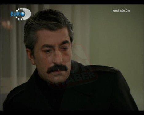 Öyle Bir Geçer Zaman ki - Mete evi yaktı - Resim 49