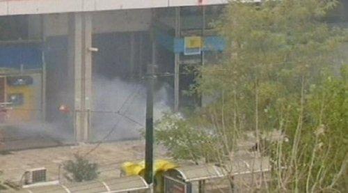 Öğrenciler Atina'yı yakıyor - Resim 16