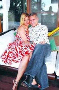 Tek kadınla yetinmediler