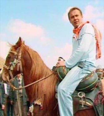 Tek kadınla yetinmediler