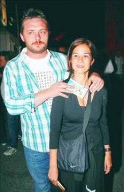 Tek kadınla yetinmediler