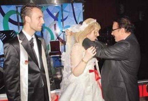 Tek kadınla yetinmediler