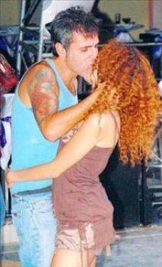 Tek kadınla yetinmediler