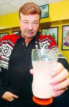 Tek kadınla yetinmediler